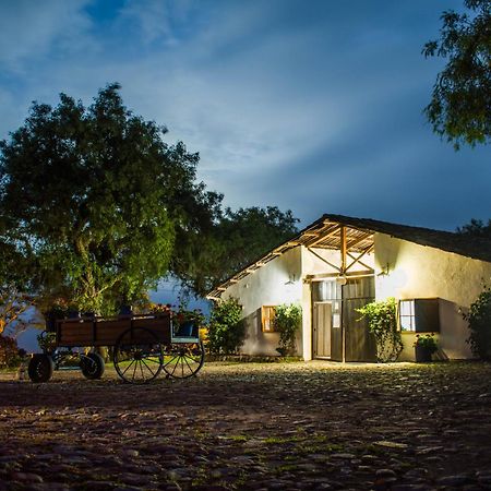 ホテル Hacienda San Francisco Tumbabiro エクステリア 写真