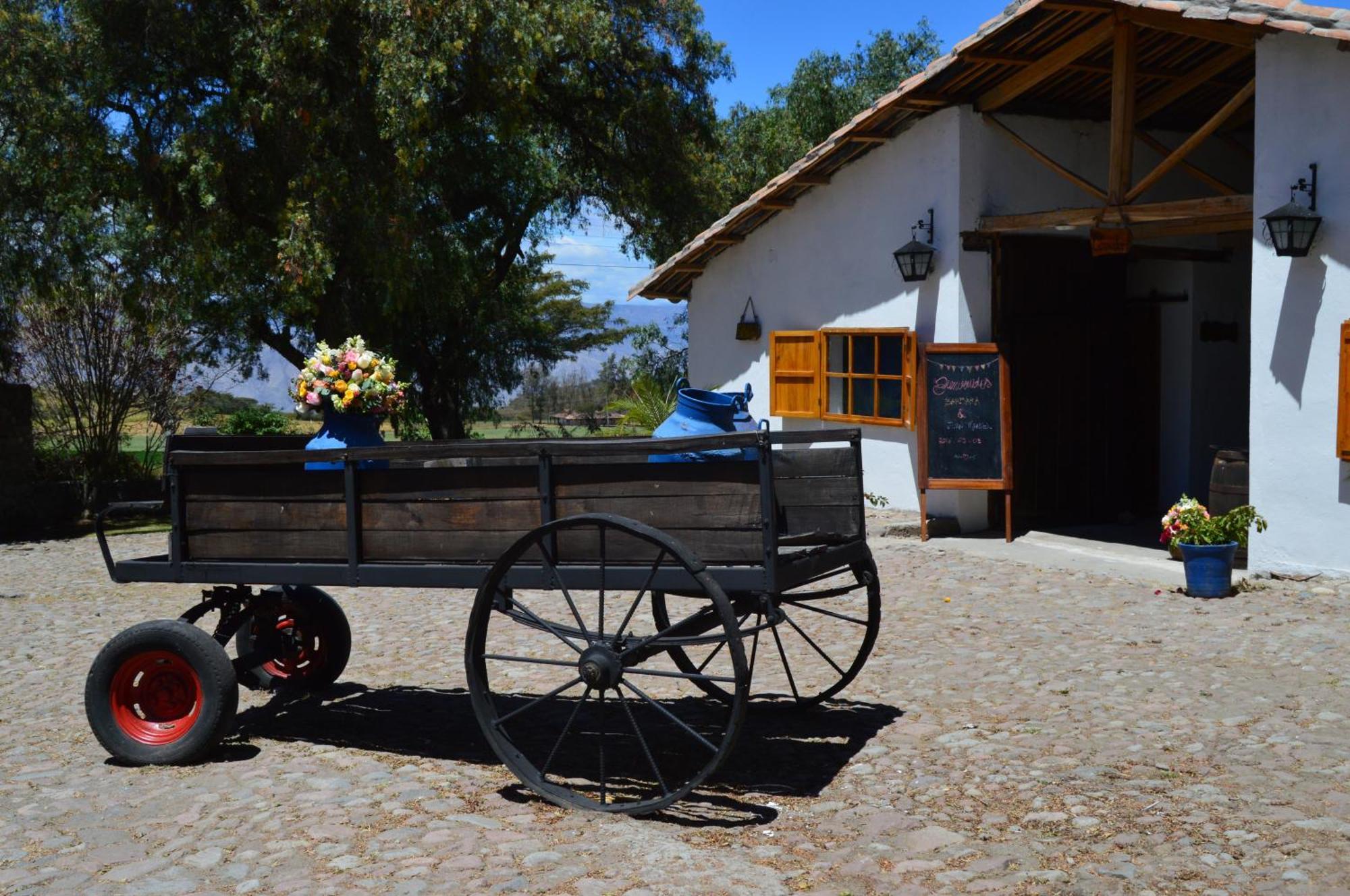 ホテル Hacienda San Francisco Tumbabiro エクステリア 写真