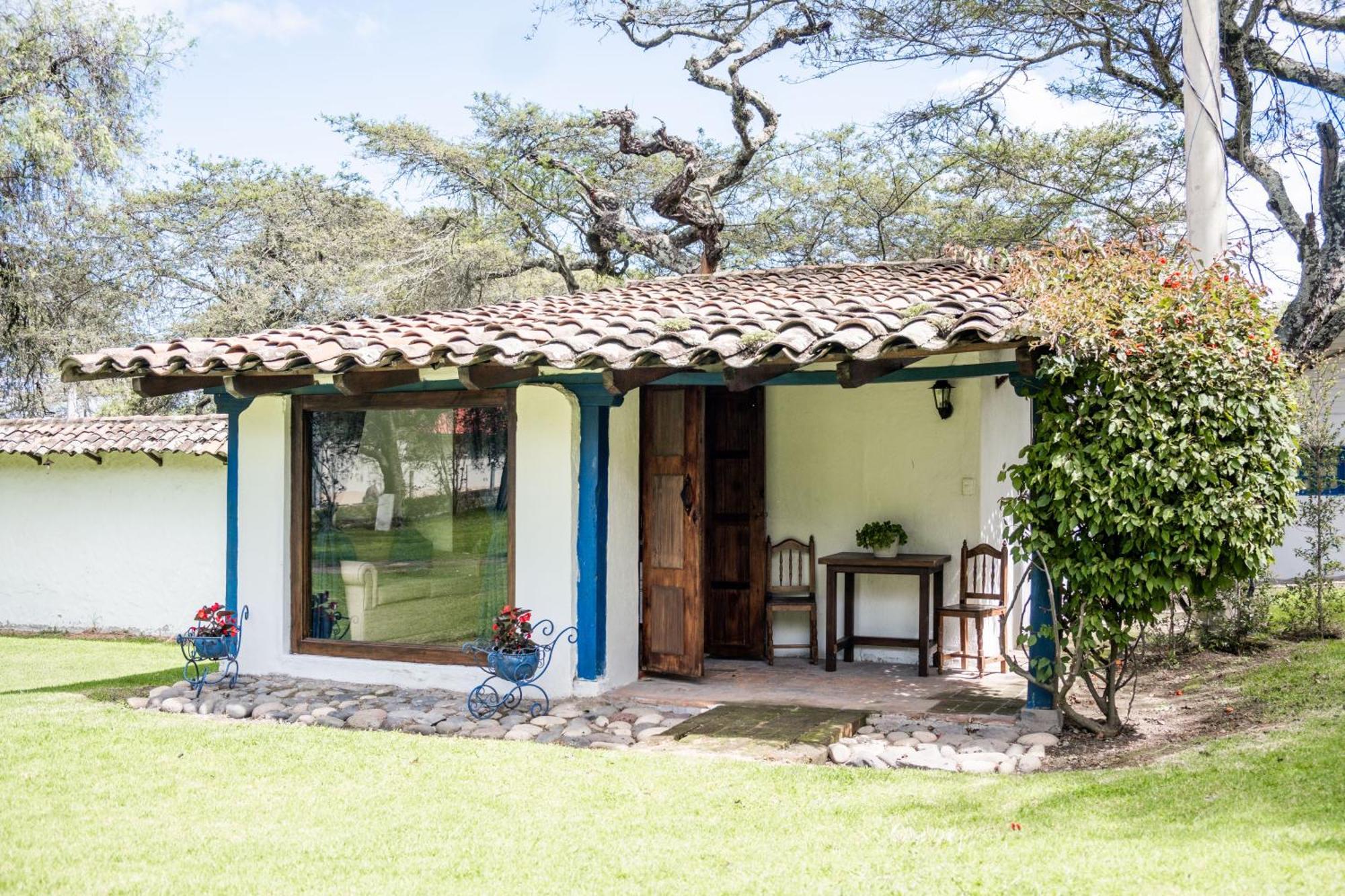 ホテル Hacienda San Francisco Tumbabiro エクステリア 写真