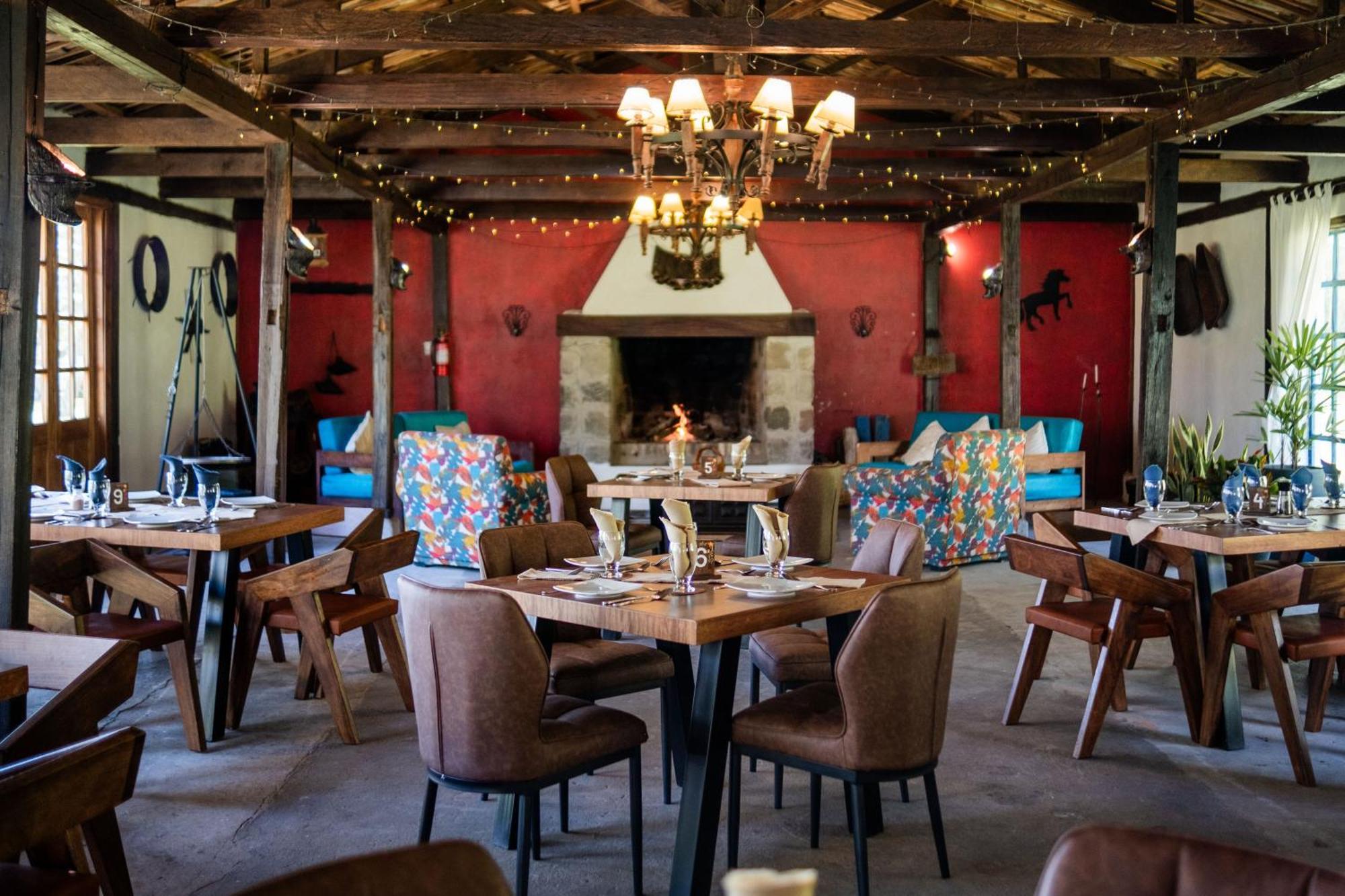 ホテル Hacienda San Francisco Tumbabiro エクステリア 写真